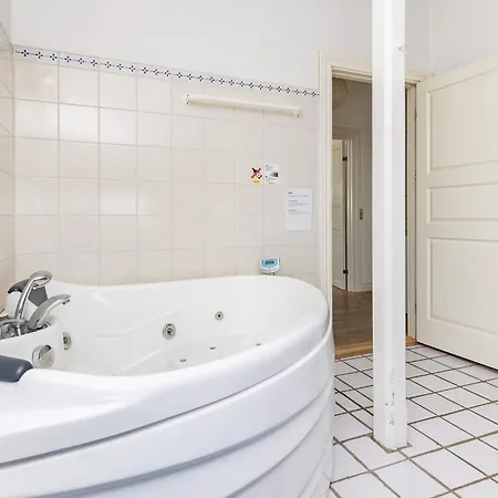 Scenic Retreat In Ferienhaus Boddum